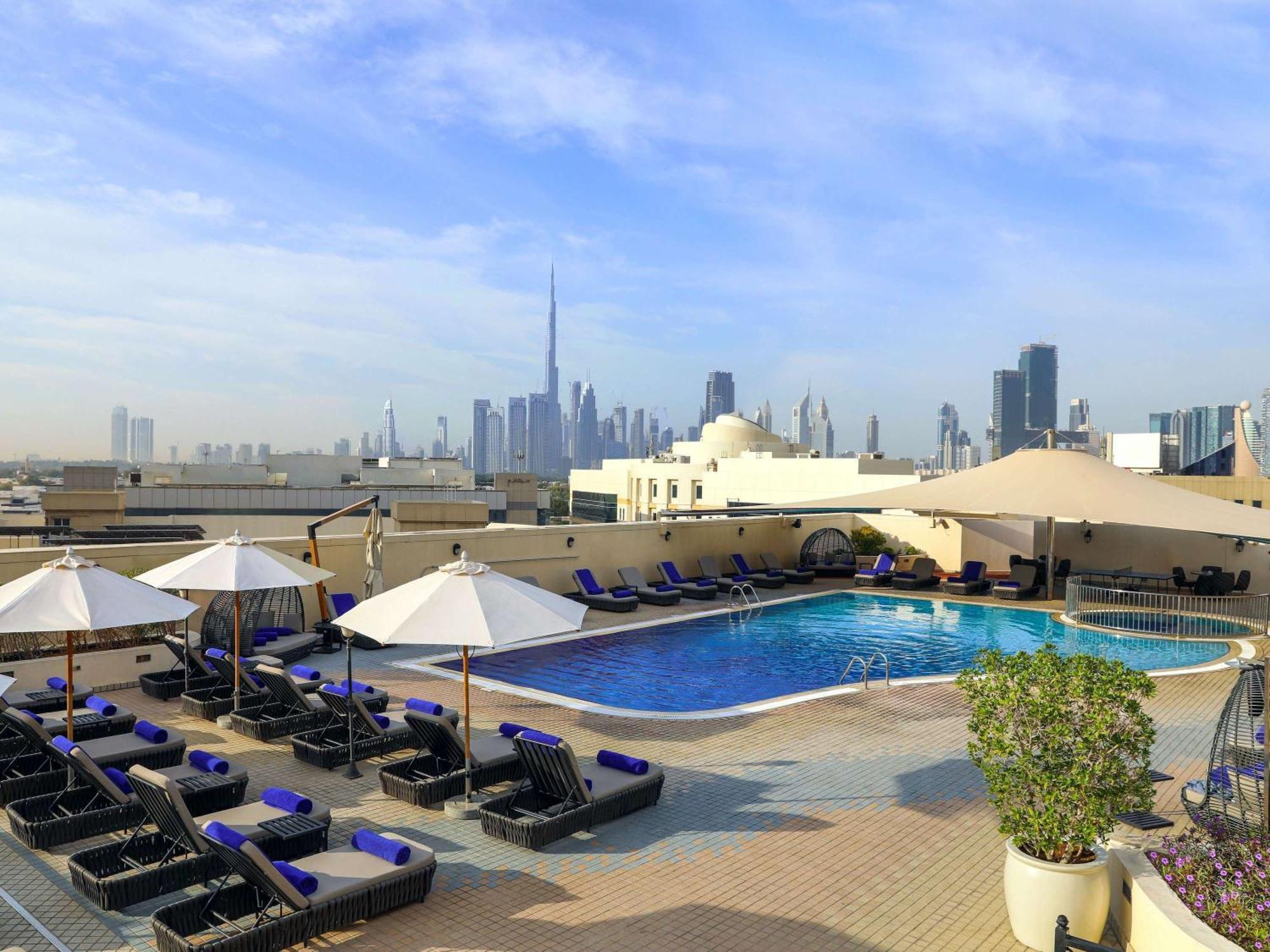 Movenpick Hotel & Apartments Bur Dubaj Zewnętrze zdjęcie